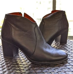Frye boots Size 7